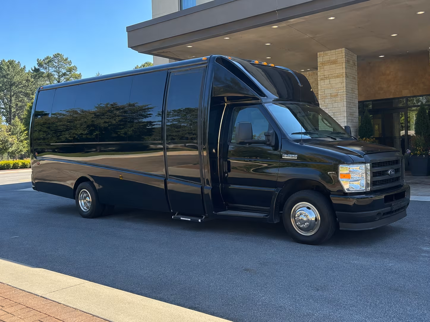 shreveport bus rentals for louisiana road trips and arkansas travel