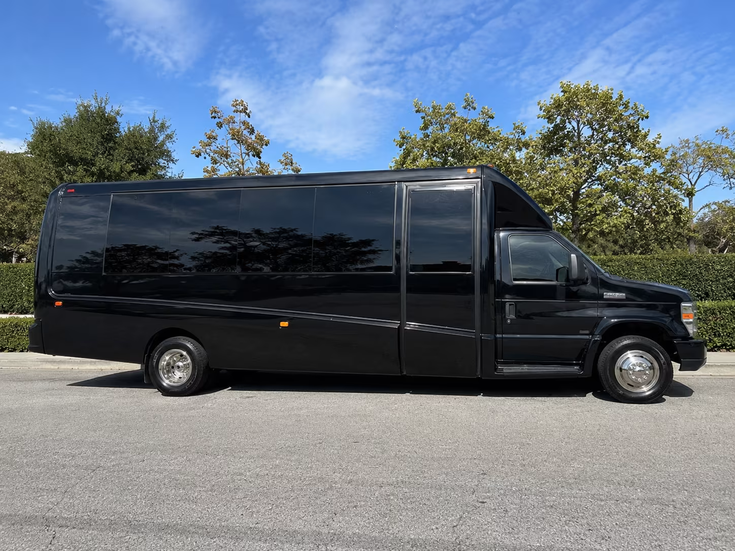 shreveport military base transfer and troop movement buses